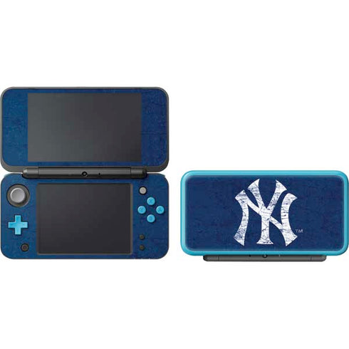 MLB New York Yankees - Solid Distressed Nintendo 2DS XL (2017) Skin